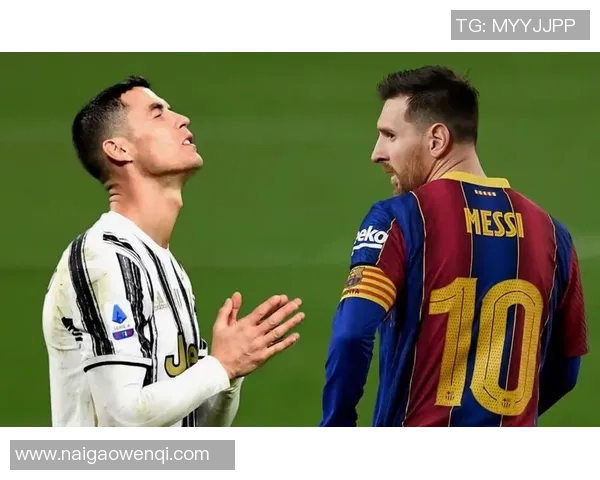 足球明星的绝技揭秘:从梅西的盘带到C罗的任意球技巧分析